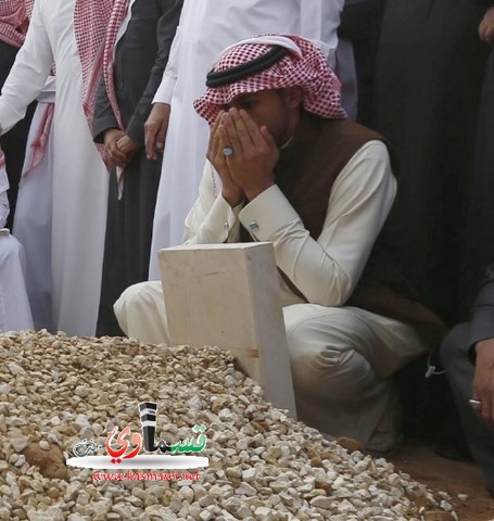 فيديو: تشييع ملك السعوديّة بأجواء متواضعة وبسيطة: كفن عادي وقبر دون شاهد